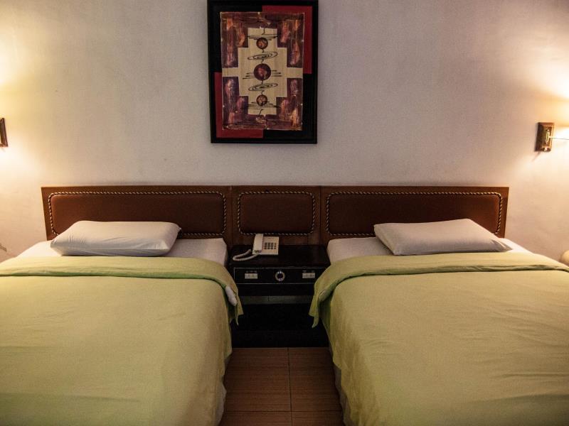 Green Garden Hotel Berastagi Dış mekan fotoğraf