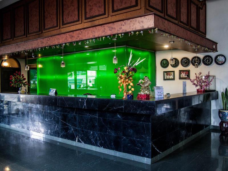 Green Garden Hotel Berastagi Dış mekan fotoğraf